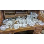 A GOOD SELECTION OF CRYSTAL & CUT GLASS TO INCLUDE VASES, BOWLS, BASKETS ETC