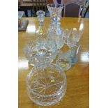 A GOOD SELECTION OF CRYSTAL & GLASSWARE TO INCLUDE DECANTERS, VASES, BOWLS, GLASSES ETC