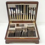 OAK CASED CANTEEN OF PLATED CUTLERY