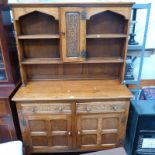 EARLY 20TH CENTURY OAK DRESSER WITH PLATE RACK & DRAWERS OVER 2 PANEL DOORS