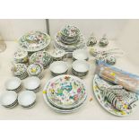 A LARGE SELECTION OF CHINESE PATTERN DINNER & TEA WARE DECORATED WITH DRAGONS & BIRDS