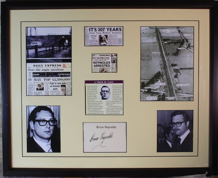 Bruce Reynolds Signed Collage (Gt Train Robber). Display consists of a signed calling card from