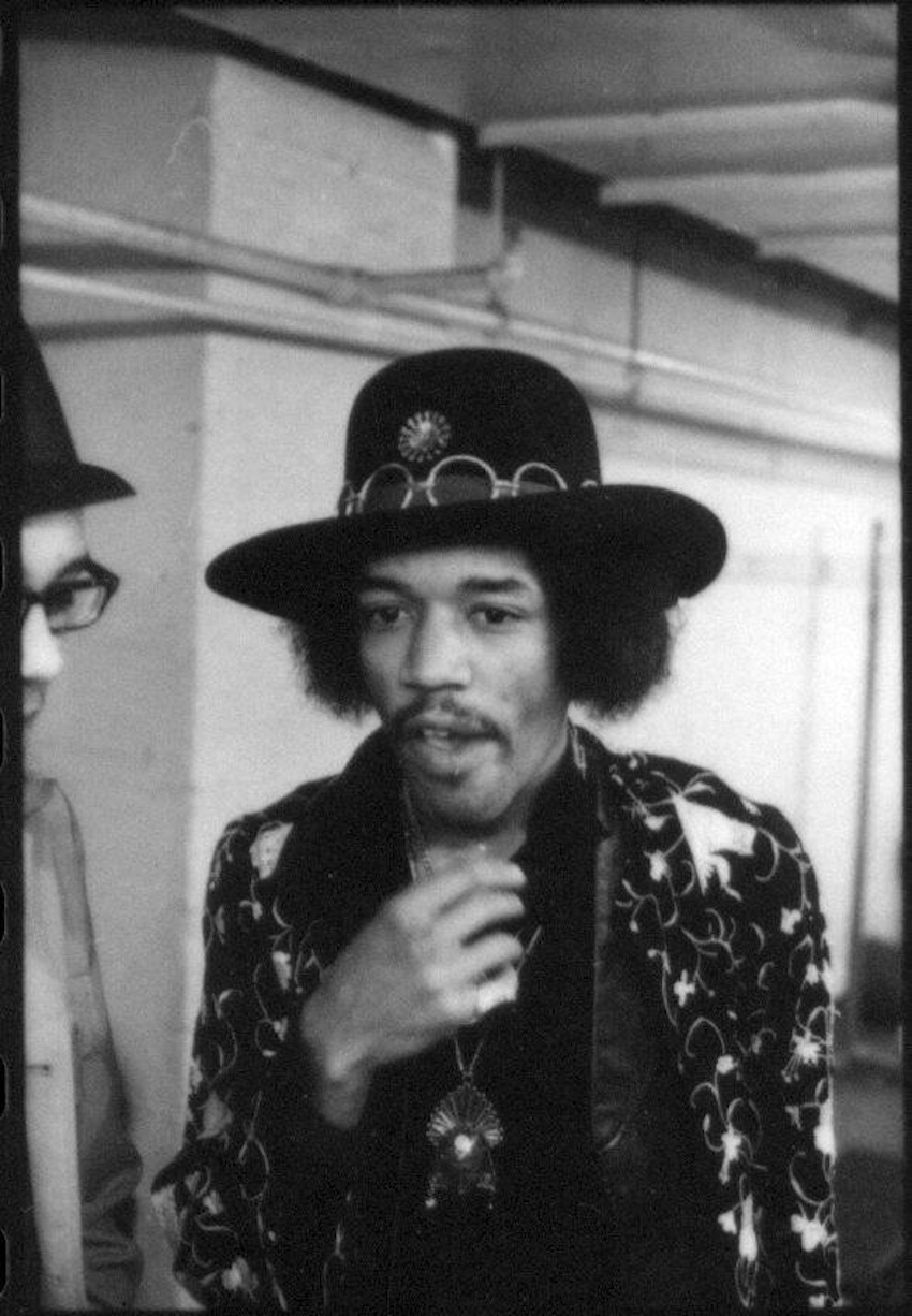 Jimi Hendrix’s 1964 Fender Stratocaster. The last remaining legitimate Jimi Hendrix owned guitar out - Image 11 of 11