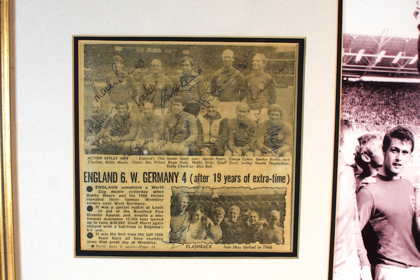 England World Cup Winners 1966 Signed Display. A black and white newspaper photograph of the 1966 - Image 2 of 2