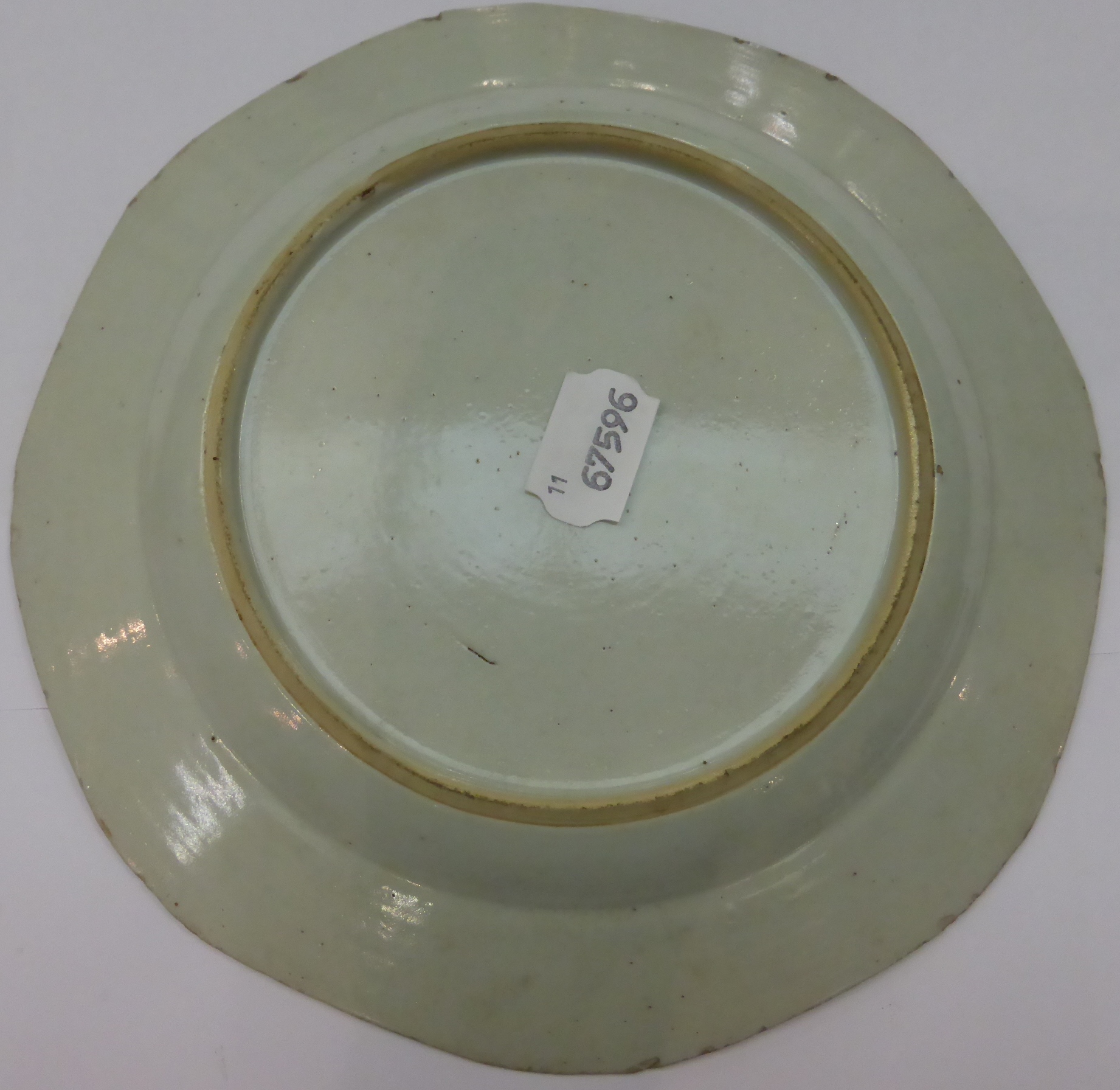 Six Chinese famille rose plates and two Chinese export plates - Image 9 of 17