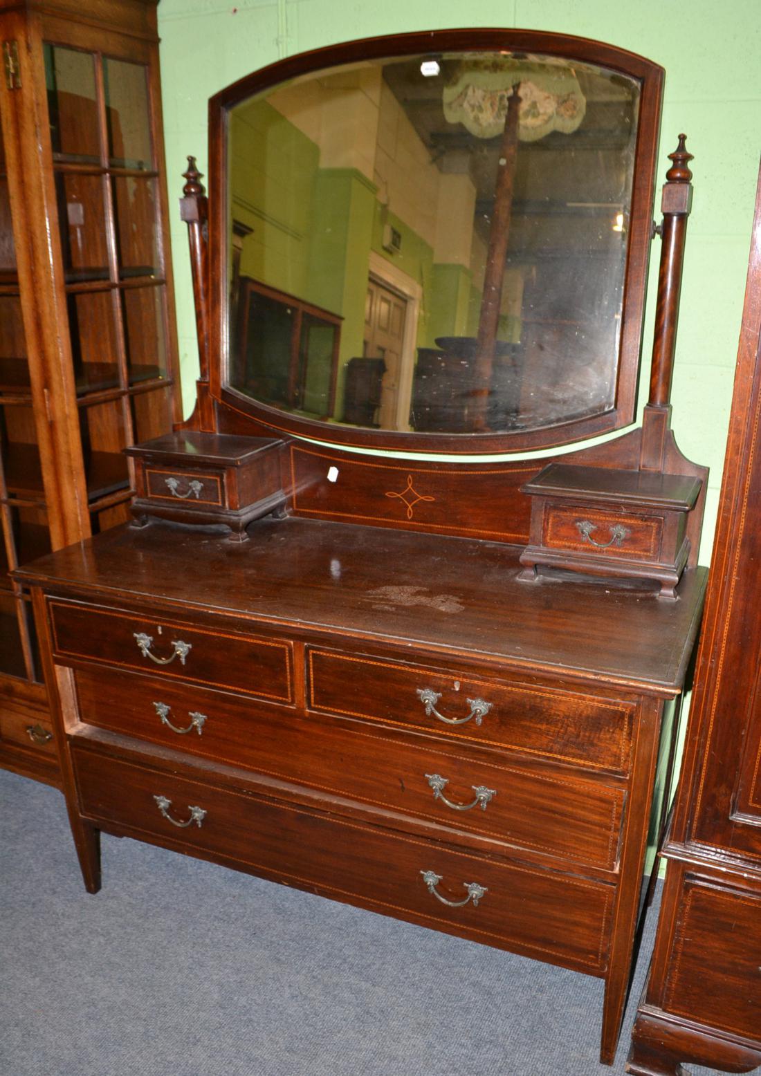 An Edwardian mahogany triple door wardrobe and matching dressing table - Image 3 of 3