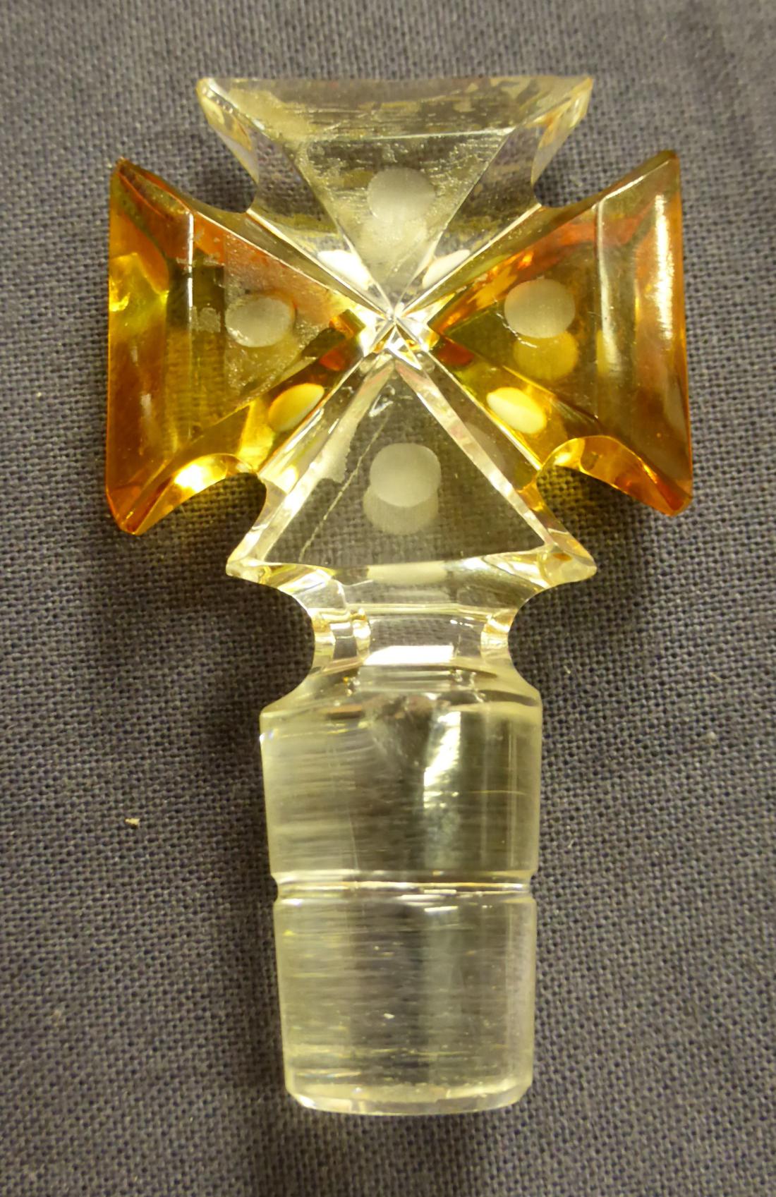 A Bohemian amber flashed scent bottle and stopper, circa 1880, modelled as a crown engraved with a - Image 3 of 13