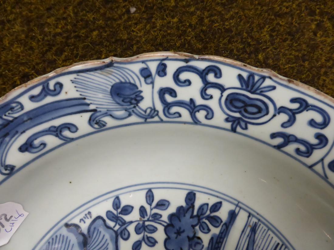 A Chinese porcelain circular dish, early 17th century, painted underglaze blue with ducks on a - Image 4 of 8