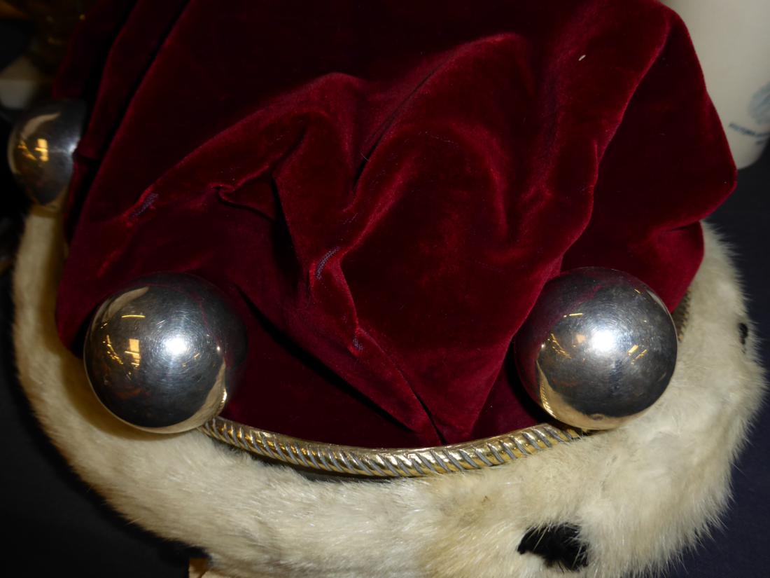 A Victorian silver gilt baron coronet, Paul Storr, London 1838, with six silvered metal pearls - Image 5 of 8