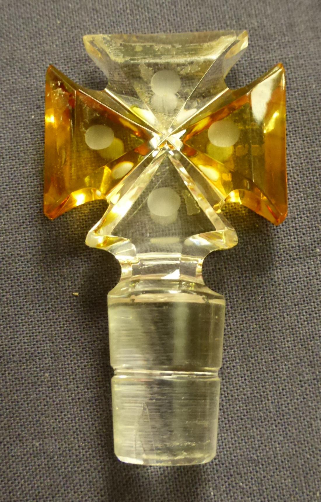 A Bohemian amber flashed scent bottle and stopper, circa 1880, modelled as a crown engraved with a - Image 2 of 13