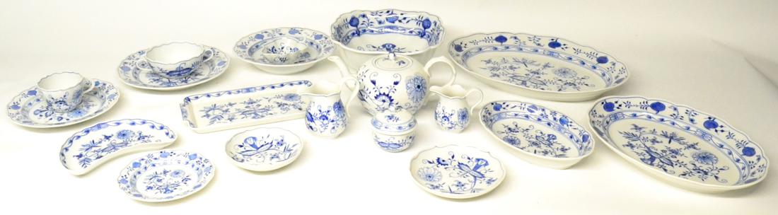 A Meissen Porcelain Onion Pattern Part Dinner Service, comprising seven écuelles and eight stands, - Image 2 of 29