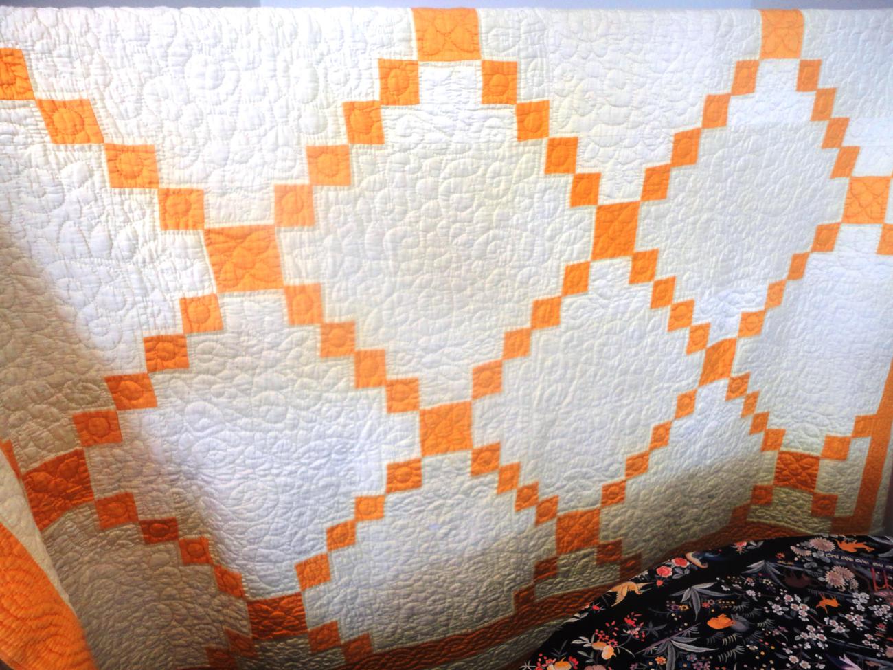 Pale Yellow and Dark Yellow Geometric Pattern Cotton Reversible Quilt, 250cm by 210cm - Image 2 of 2