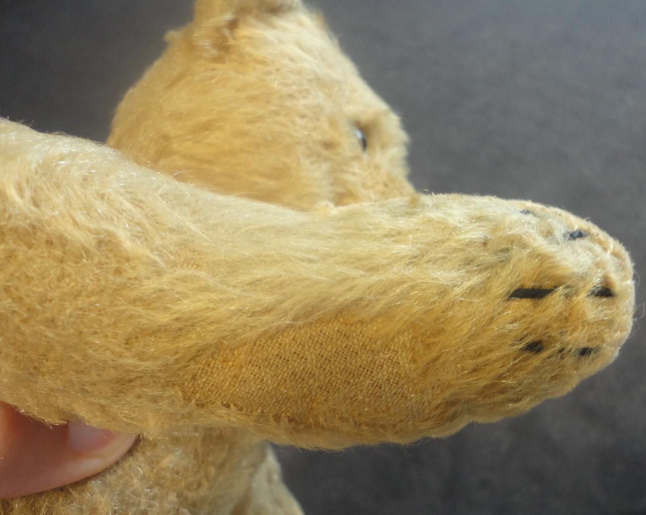 Early 20th Century Steiff Teddy Bear, with button to right ear, black boot button eyes, stitched - Image 5 of 9