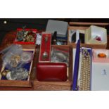 A quantity of costume jewellery, quantity of coins and a United States silver proof set