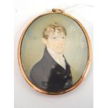Early 19th century miniature portrait of a gentleman with woven hair verso