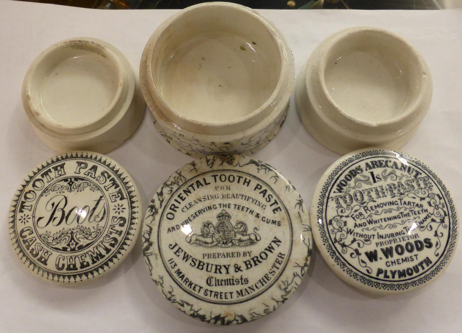 Twenty Black and White Transfer Printed Tooth Paste/Powder Pot Lids, some with bases, includes - Image 4 of 7