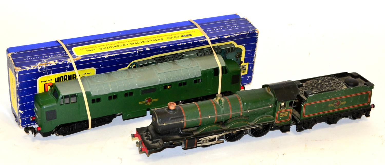 Hornby Dublo 3-Rail 3232 Co-Co Diesel-Electric Locomotive  (E-G box F-G) and Bristol Castle BR