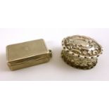 A George IV Silver Vinaigrette, Charles Rawlings, London 1827, the rounded rectangular case with a