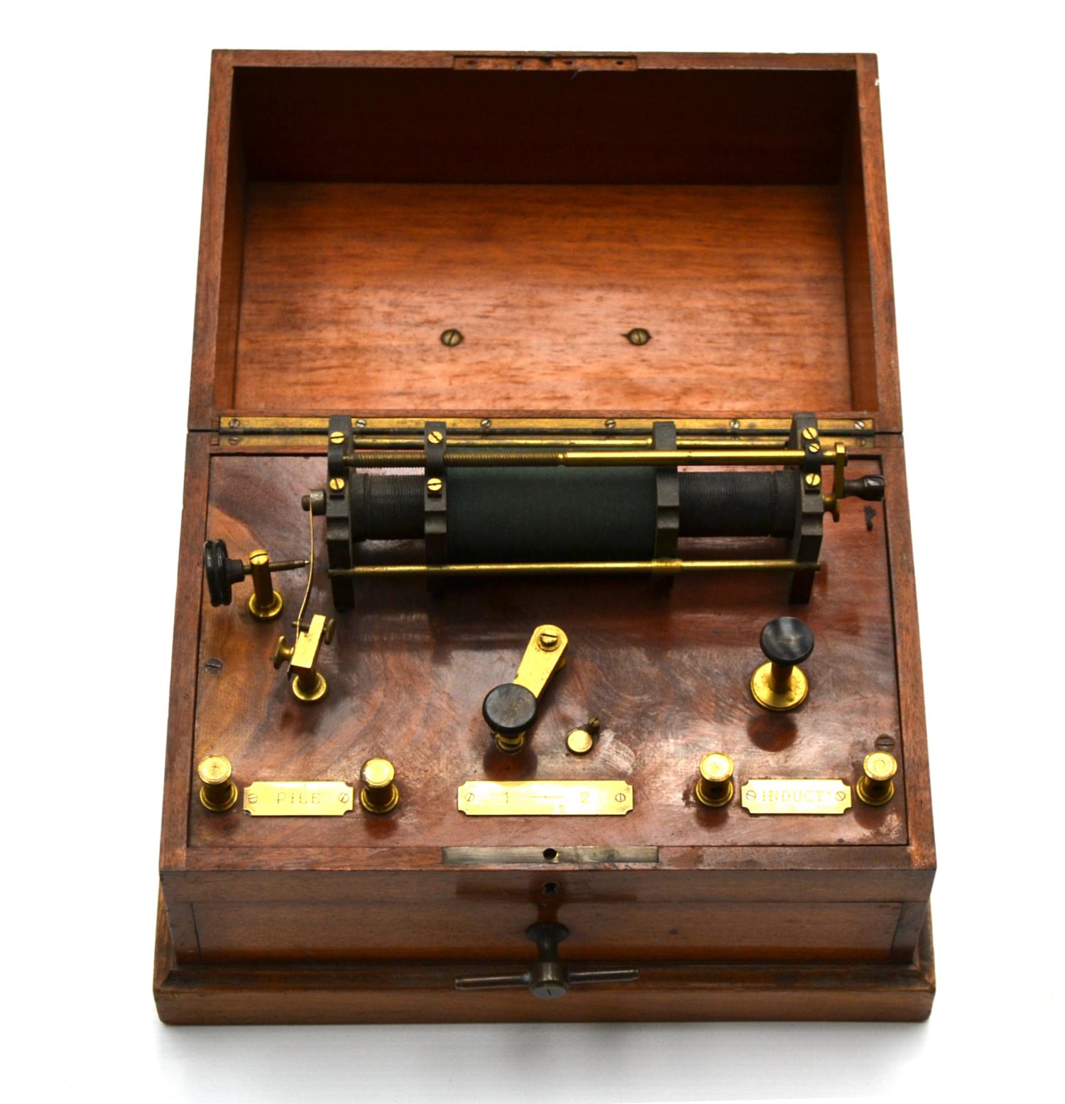 French Electric Shock Machine with variable solenoid, with brass fitting and plaques on wooden