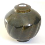 A David Leach (1911-2005) stoneware jar and cover