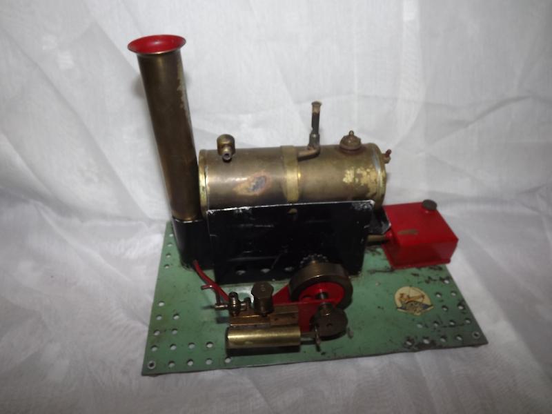 A Bowman Power-Plus steam stationary eng