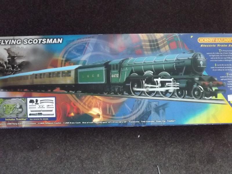 Model railways - a Hornby OO gauge boxed - Image 2 of 2