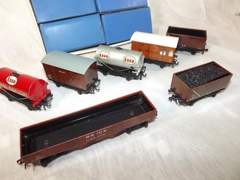 Model railways - a small collection of n