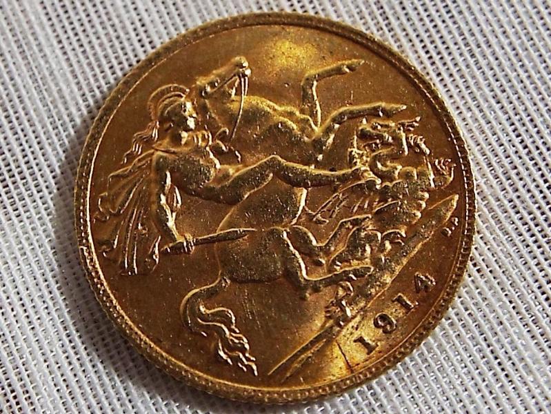 A George V gold half sovereign 1914 esti - Image 2 of 2
