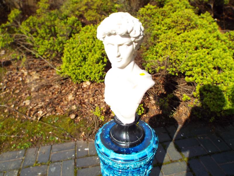 A Greek style bust depicting David mount - Image 2 of 4