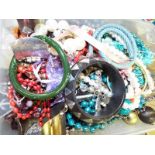 A large quantity of good quality costume jewellery