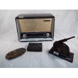 A Philips Valve bakelite valve radio, VHF MW LW, model number B3675U, approximately 21cm (h) x 35cm