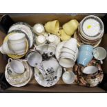 A good mixed lot of ceramic tableware
