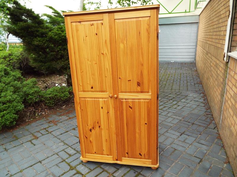 A modern pine wardrobe, 194cm (h) x 60cm (w) x 38cm (d) - Image 2 of 2