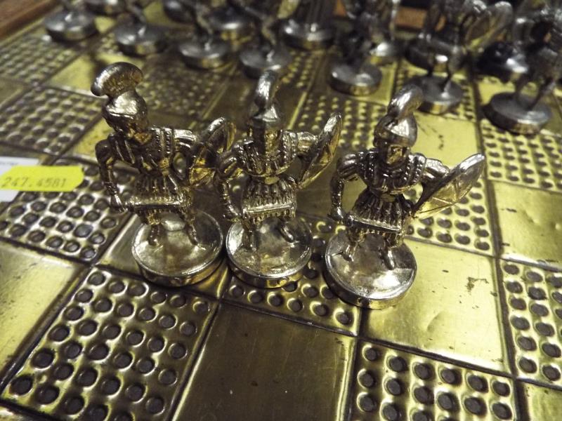 A chessboard and a complete set of chess pieces - Image 2 of 2