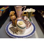 A mixed lot of ceramic ware to include a Wade sherry barrel,