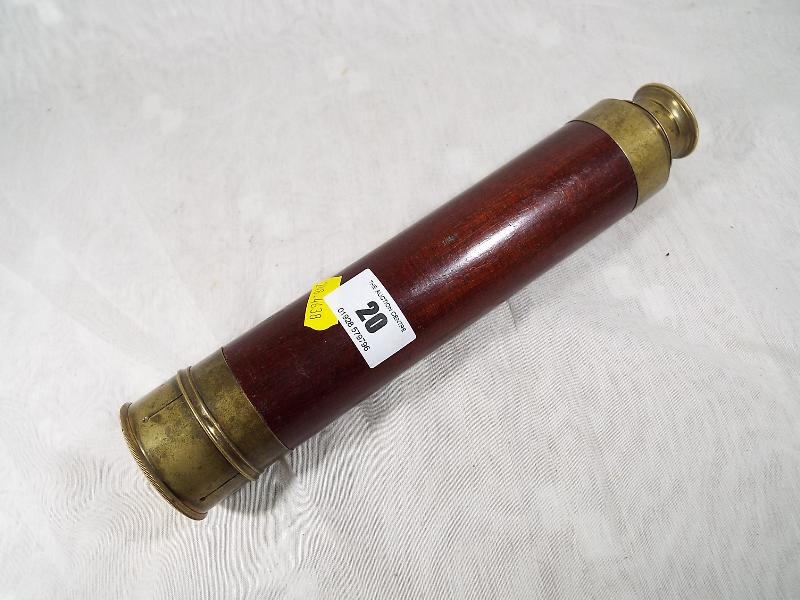 A late 19th / early 20th century brass and mahogany telescope, - Image 3 of 7