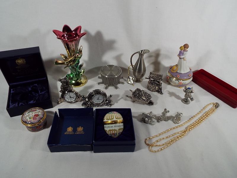 A good mixed lot to include a Royal Worcester ceramic trinket dish, boxed,