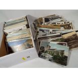 Approx 600 UK and foreign topographical mainly early to mid period postcards, also a few modern,