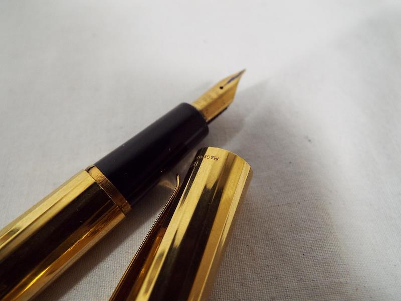 A Waterman pen set, comprising pen, - Image 2 of 2