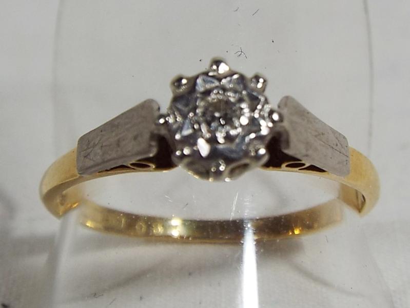 A lady's 18ct gold solitaire diamond ring, size P1/2, approximate weight 2.