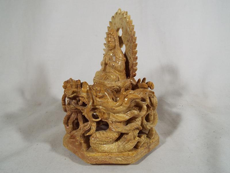 A highly carved fine, good quality Chine - Image 3 of 5