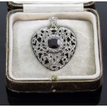 A Victorian Garnet Set Heart Pendant. Se