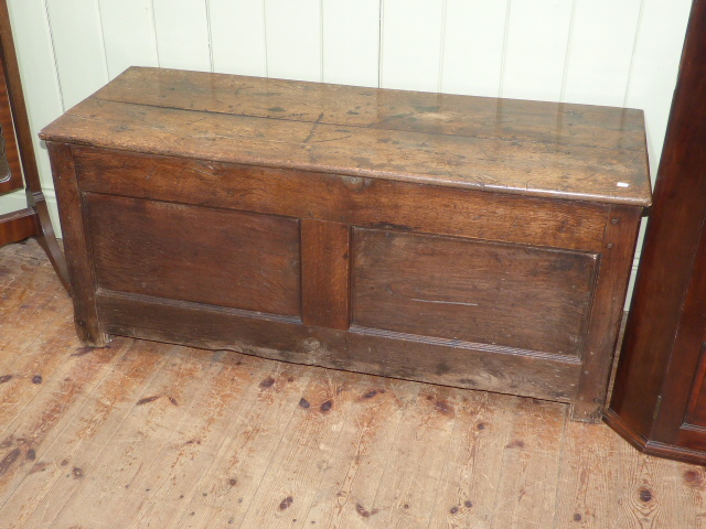 Antique oak double panel front kist