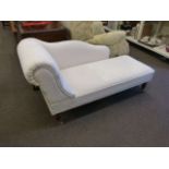 Contemporary chaise longue on turned legs