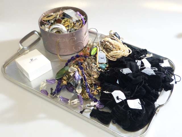 Collection of costume jewellery