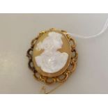 Victorian cameo brooch, stamped 9ct,