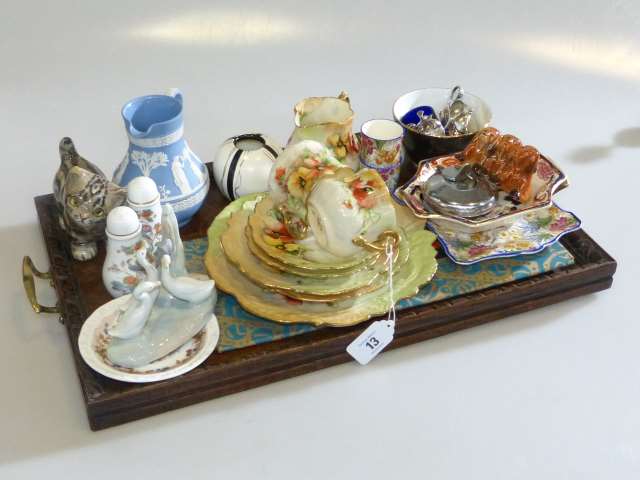 Wedgwood jug, poppy decorated tea china, Beswick triple dogs,