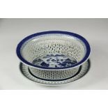 (2 PC) CHINESE EXPORT BASKET AND UNDERPLATE - 19th c. Canton Blue Willow Oval Chestnut Basket and