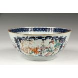 CHINESE EXPORT BOWL - Early 19th c. Mandarin Bowl with polychrome decoration of alternating family