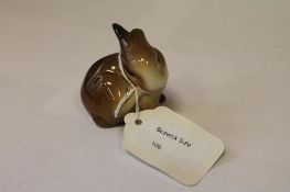 A Beswick Figure : Rabbit - Scratching E